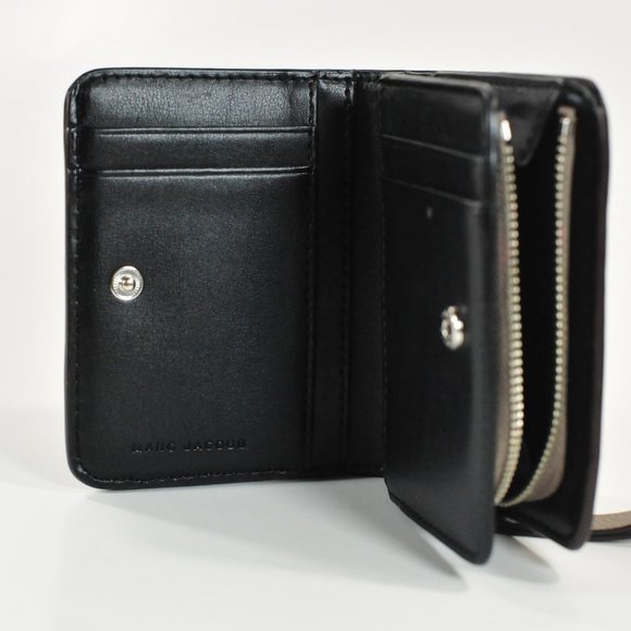 Marc Jacobs Mink Beige Bifold wallet - Picture 6 of 10